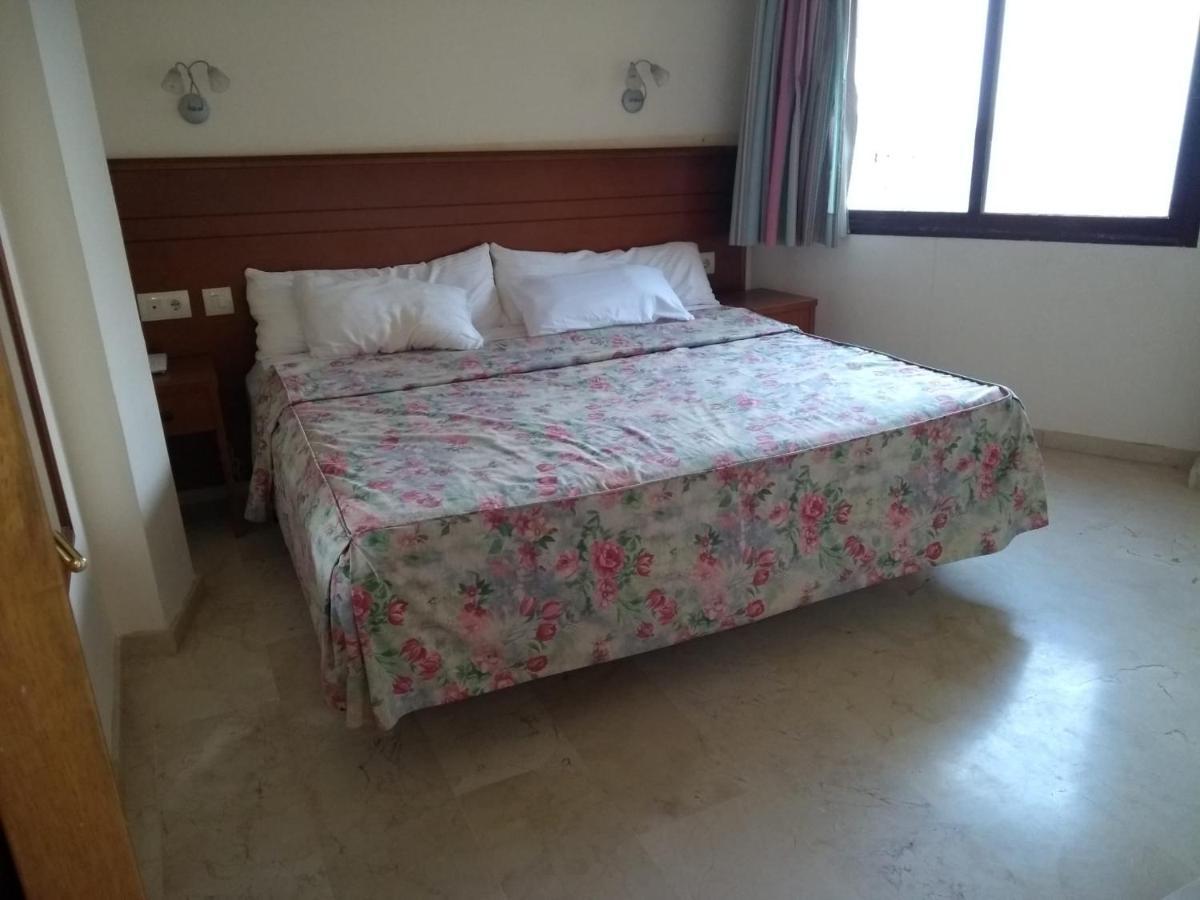 Apartamentos Don Juan Манилва Экстерьер фото